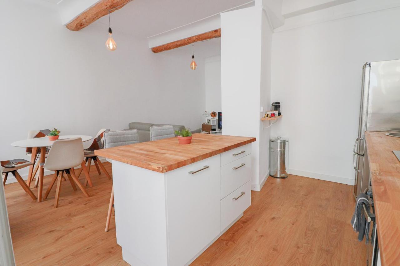Stylish Apartment In The Old Town, With Ac. アンティーブ エクステリア 写真